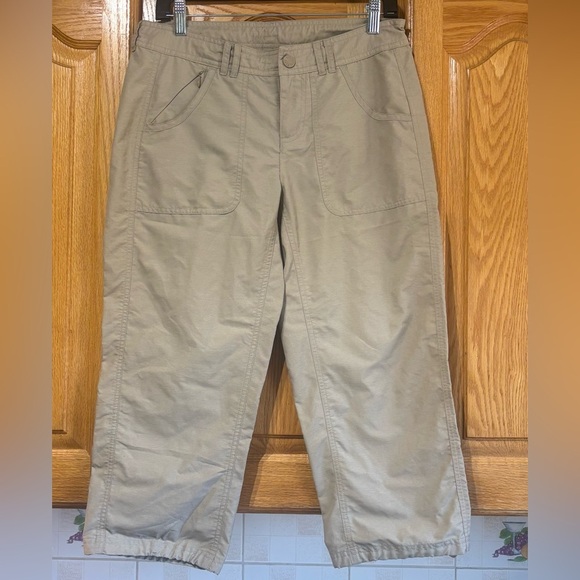 The North Face Women's Ripstop Water Resistant Beige Capri Hiking Trail Pants 6 - Picture 1 of 9